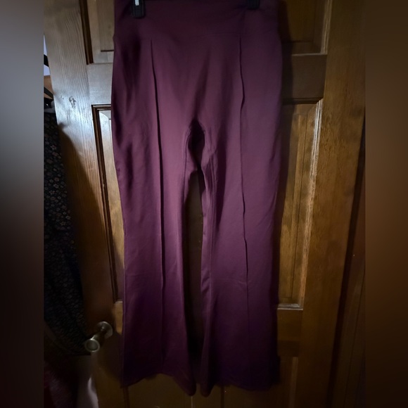 PINK Victoria's Secret Pants - Pink seamed bootcut flare leggings yoga pants purple XL GUC